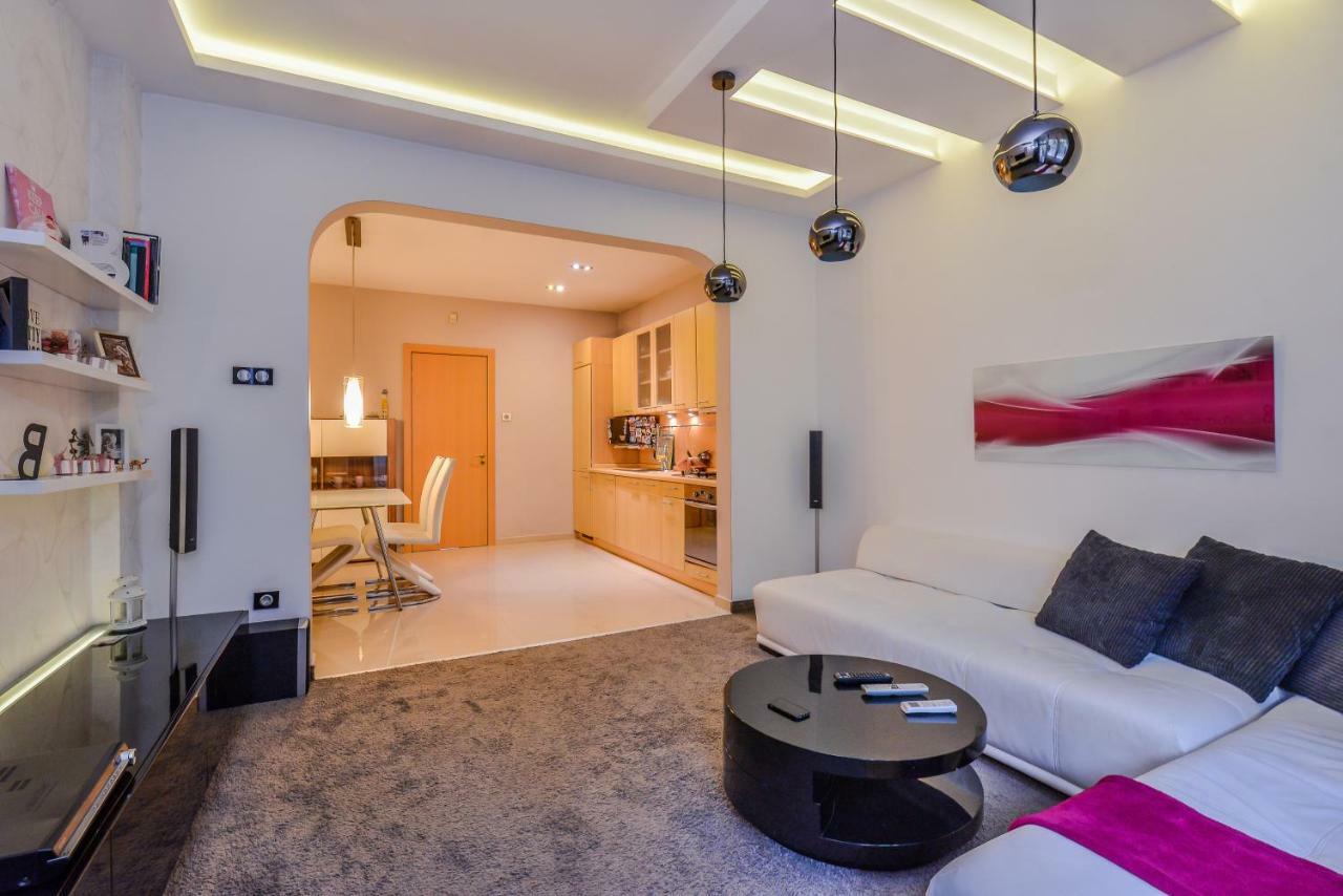 Extravaganzzo - Super Central One Bedroom Modern Apartment By Flat Mаnager Sofia Ngoại thất bức ảnh