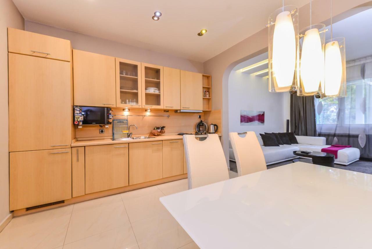 Extravaganzzo - Super Central One Bedroom Modern Apartment By Flat Mаnager Sofia Ngoại thất bức ảnh