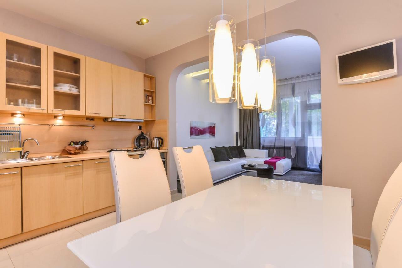 Extravaganzzo - Super Central One Bedroom Modern Apartment By Flat Mаnager Sofia Ngoại thất bức ảnh