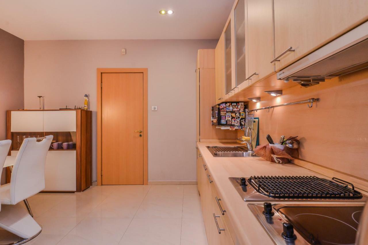 Extravaganzzo - Super Central One Bedroom Modern Apartment By Flat Mаnager Sofia Ngoại thất bức ảnh